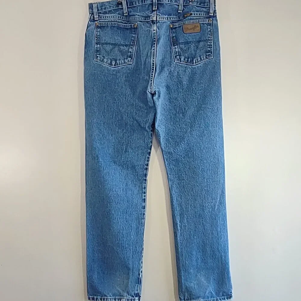 Wrangler Jeans George Straight Cowboy Cut Medium Blue Wash Denim  Men's 38 x 34